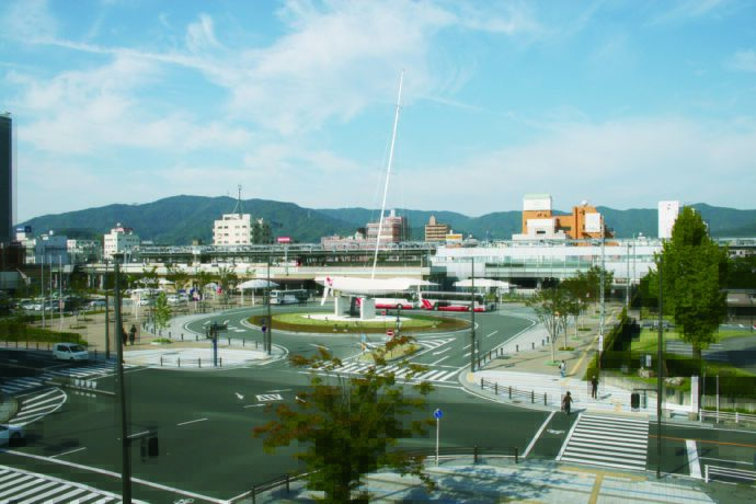蒲郡市の蒲郡駅