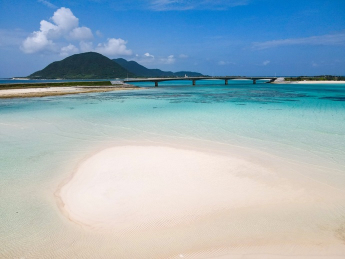 野甫大橋と海の風景
