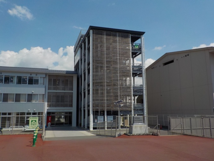 南古市町の避難タワー