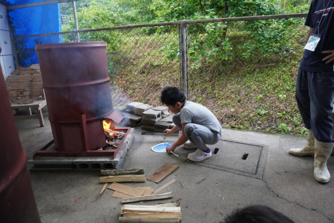 かわうそ未来塾での風呂焚き体験その2